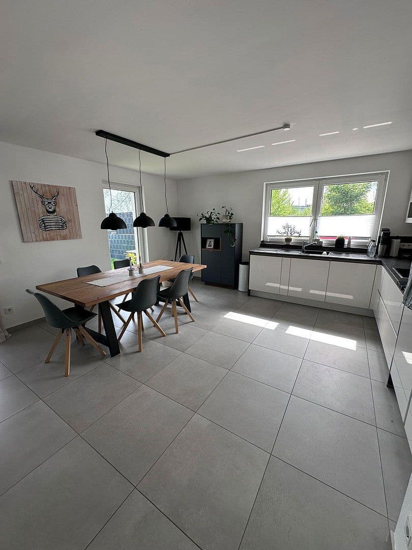 Pronájem bytu 3+1 82 m², Viersen, Severní Porýní-Vestfálsko Pronájem bytu 3+1 82 m², Viersen, Severní Porýní-Vestfálsko