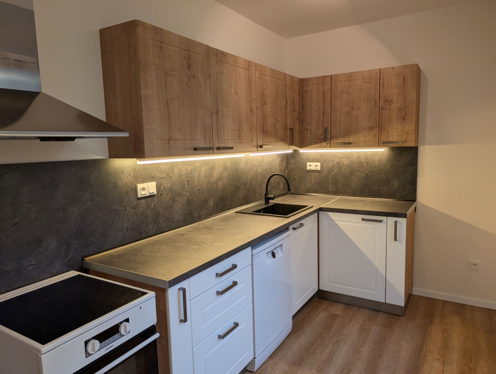 Pronájem bytu 3+kk 76 m², Rosečská, Praha, Praha Pronájem bytu 3+kk 76 m², Rosečská, Praha, Praha