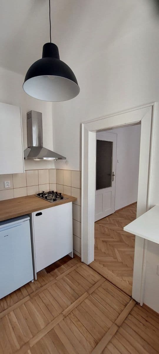 Prodej bytu 1+kk 41 m², Pod Labuťkou, Praha, Praha Prodej bytu 1+kk 41 m², Pod Labuťkou, Praha, Praha