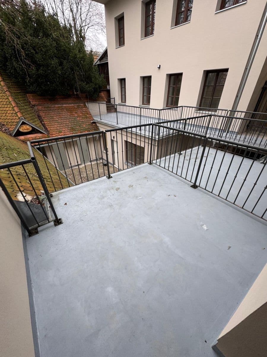 Pronájem bytu 1+kk 21 m², Francouzská, Brno, Jihomoravský kraj Pronájem bytu 1+kk 21 m², Francouzská, Brno, Jihomoravský kraj