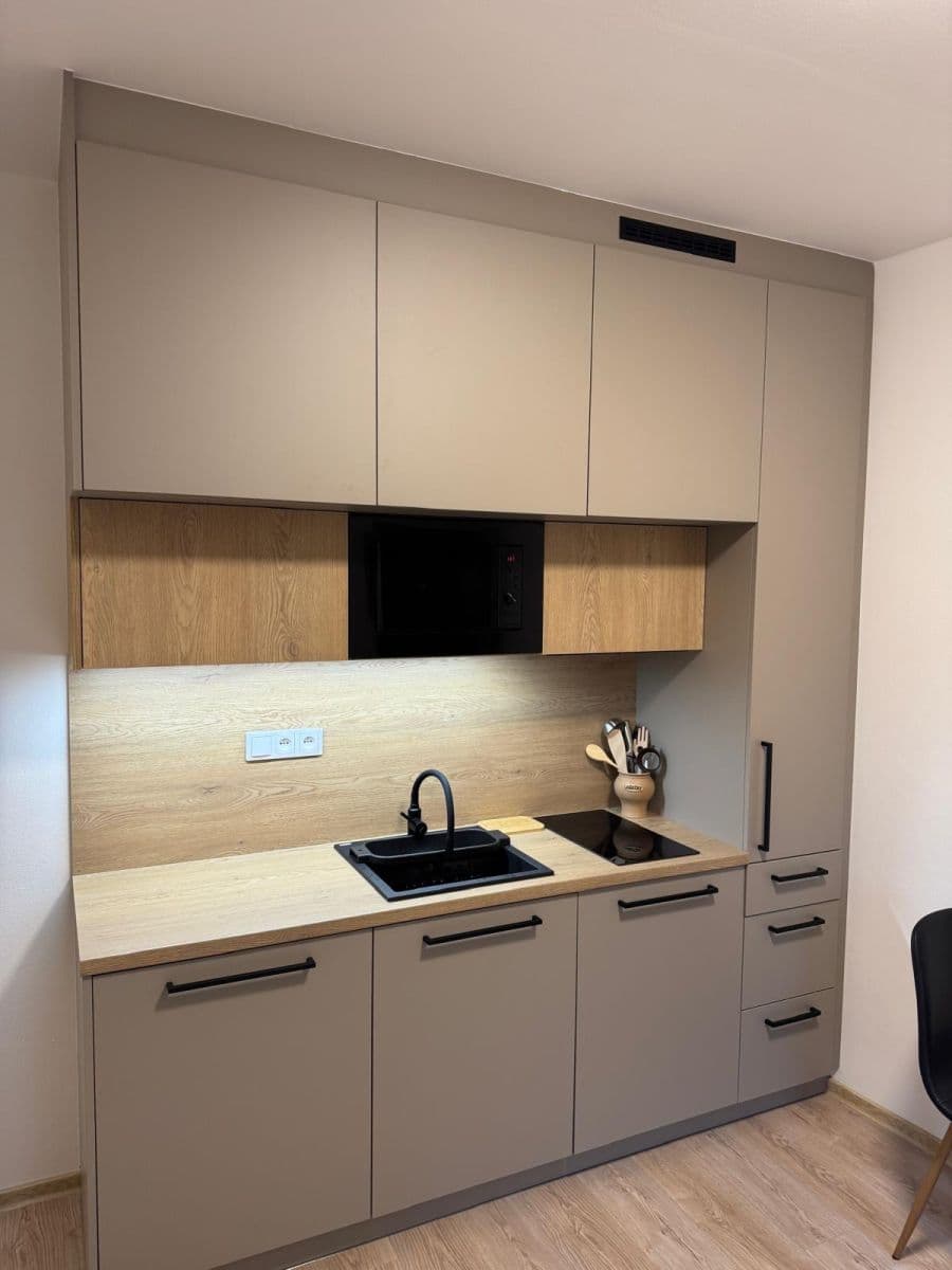 Pronájem bytu 1+kk 21 m², Francouzská, Brno, Jihomoravský kraj Pronájem bytu 1+kk 21 m², Francouzská, Brno, Jihomoravský kraj