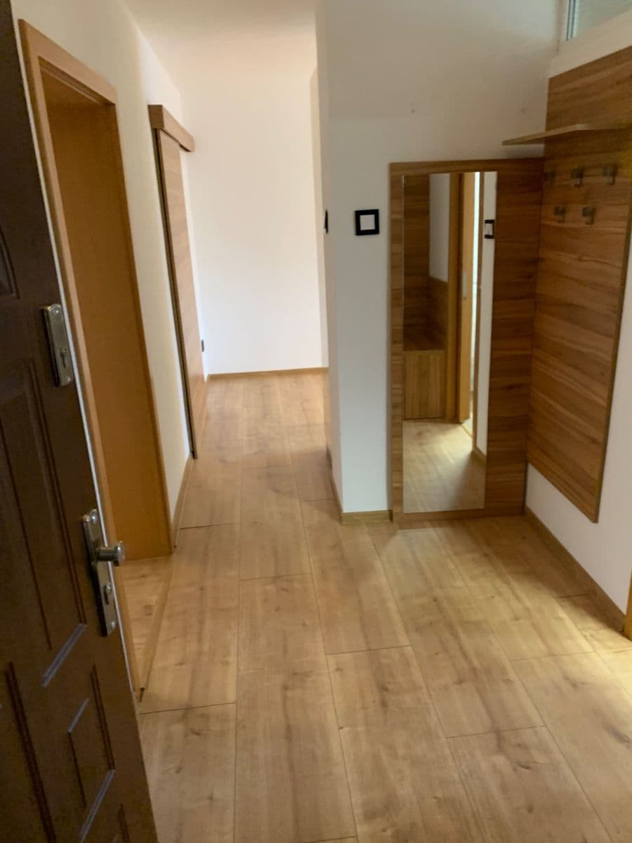 Prodej bytu 2+1 60 m², Štefánikova, Zlín, Zlínský kraj Prodej bytu 2+1 60 m², Štefánikova, Zlín, Zlínský kraj