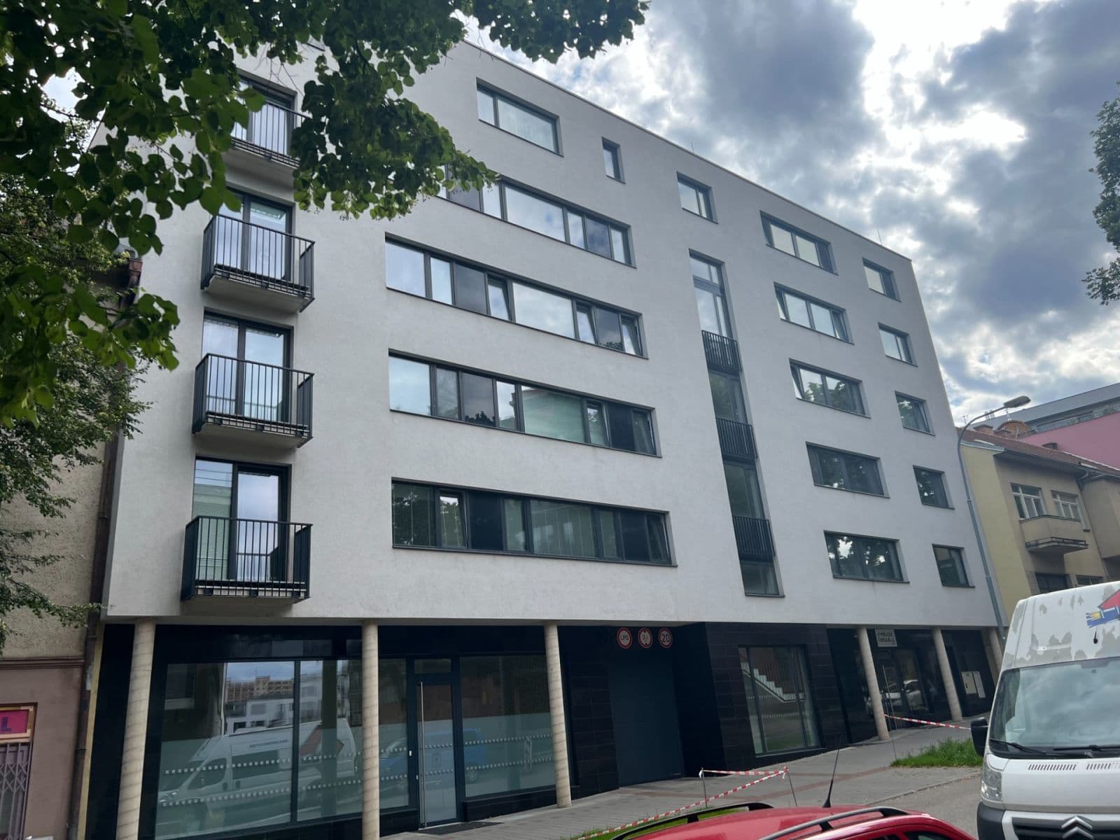 Pronájem garáže 22 m², Kollárova, Brno, Jihomoravský kraj Pronájem garáže 22 m², Kollárova, Brno, Jihomoravský kraj