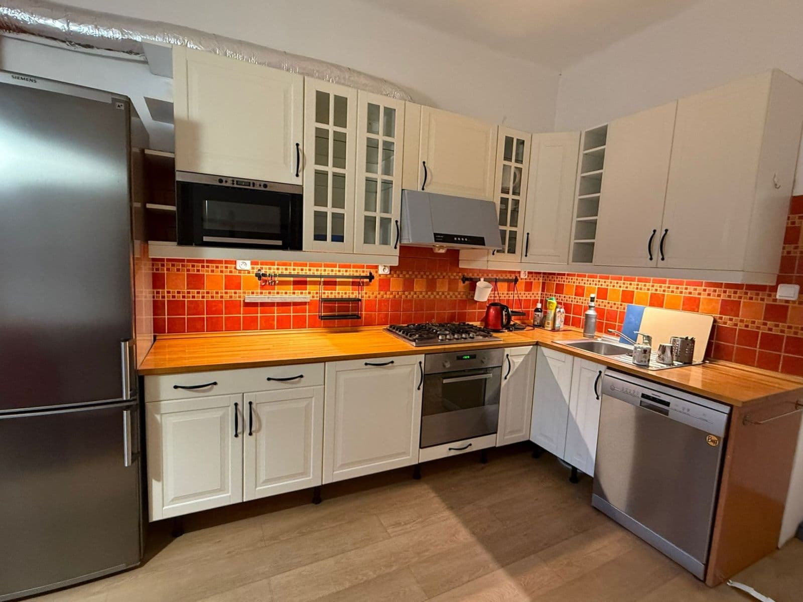 Pronájem bytu 3+1 98 m², Slovinská, Praha, Praha Pronájem bytu 3+1 98 m², Slovinská, Praha, Praha