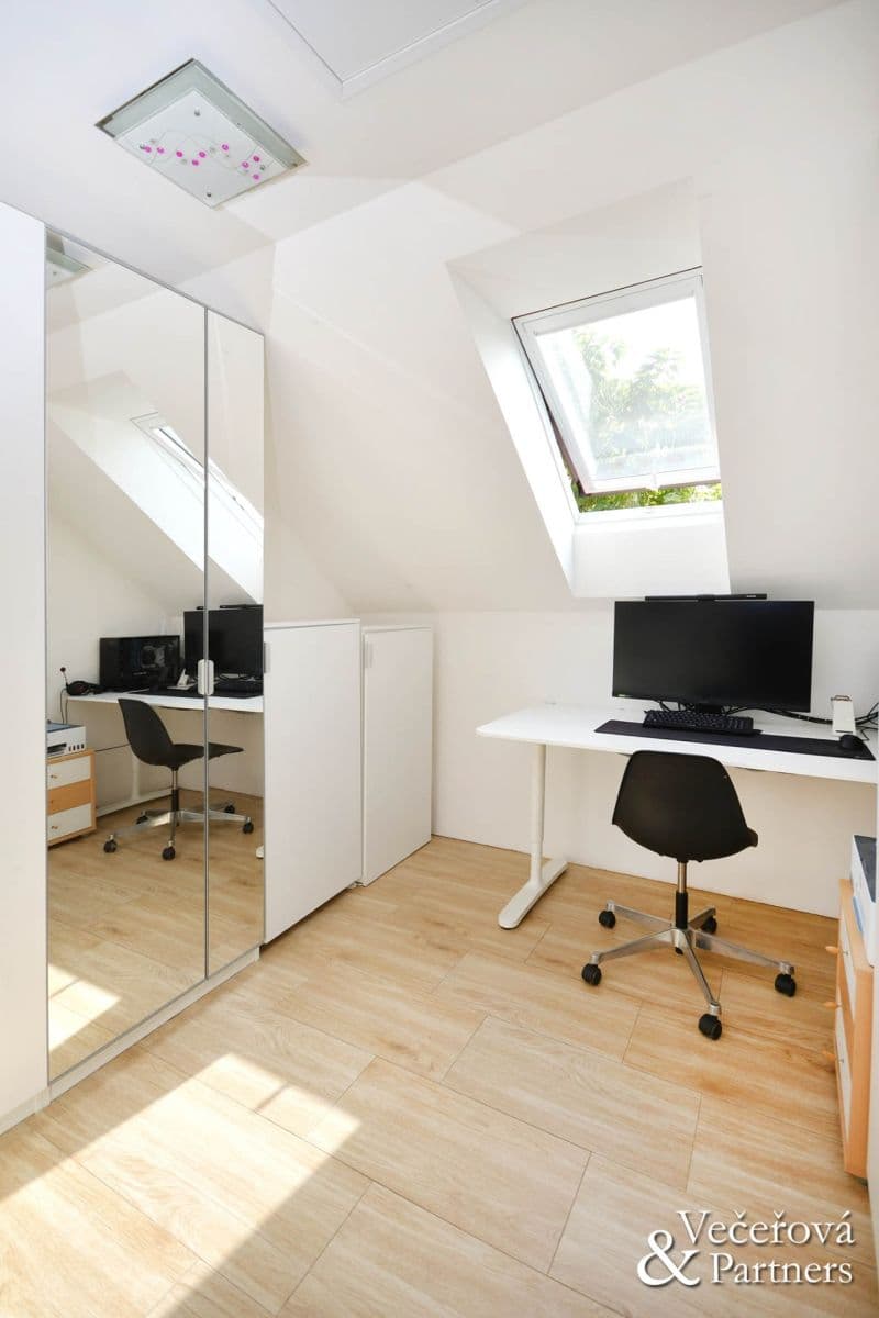 Prodej domu 149 m², pozemek 702 m², Mozartova, Říčany, Středočeský kraj Prodej domu 149 m², pozemek 702 m², Mozartova, Říčany, Středočeský kraj