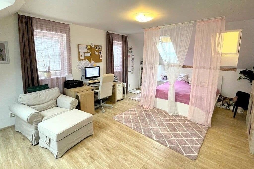 Prodej domu 146 m², pozemek 702 m², Mozartova, Říčany, Středočeský kraj Prodej domu 146 m², pozemek 702 m², Mozartova, Říčany, Středočeský kraj