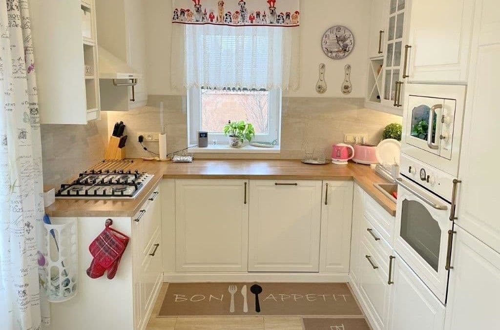 Prodej domu 146 m², pozemek 702 m², Mozartova, Říčany, Středočeský kraj Prodej domu 146 m², pozemek 702 m², Mozartova, Říčany, Středočeský kraj