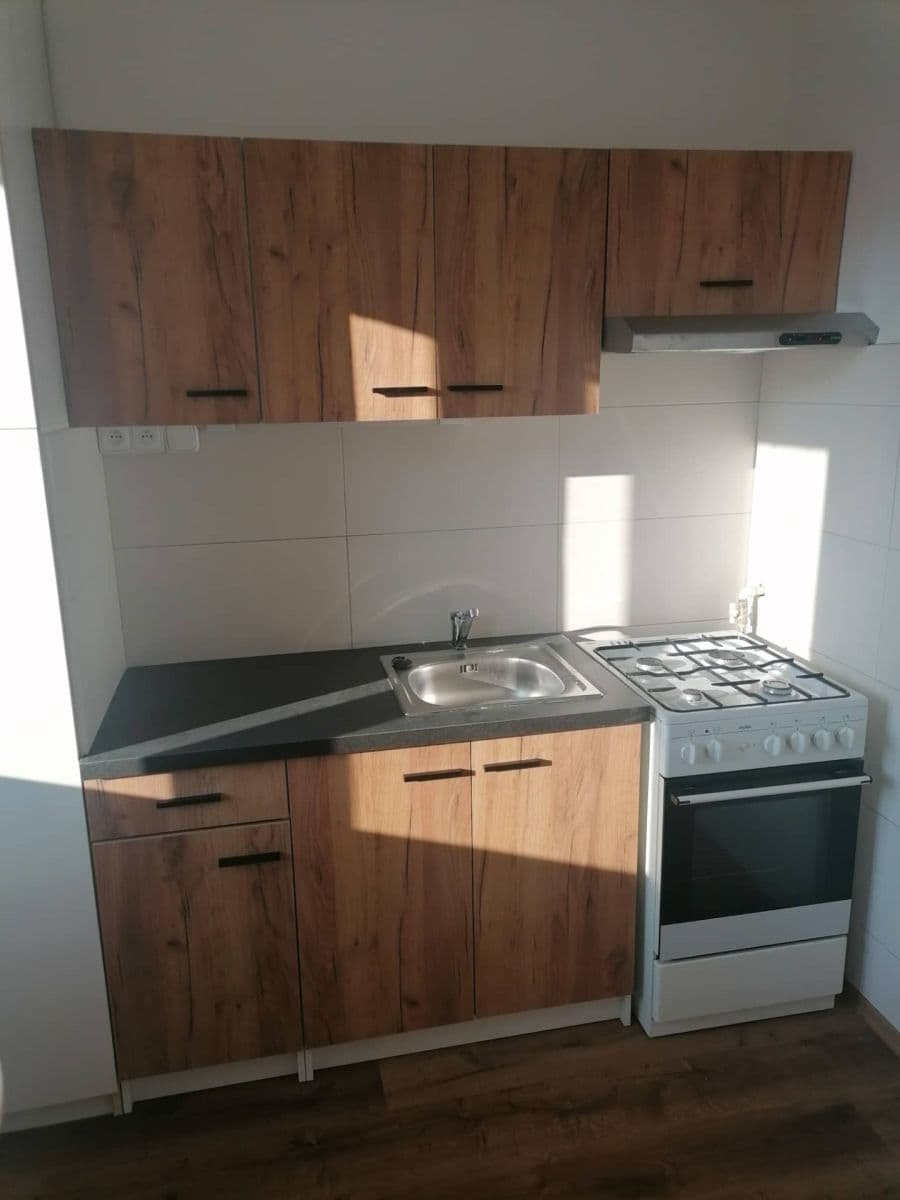 Pronájem bytu 2+1 44 m², Kozlovská, Přerov, Olomoucký kraj Pronájem bytu 2+1 44 m², Kozlovská, Přerov, Olomoucký kraj