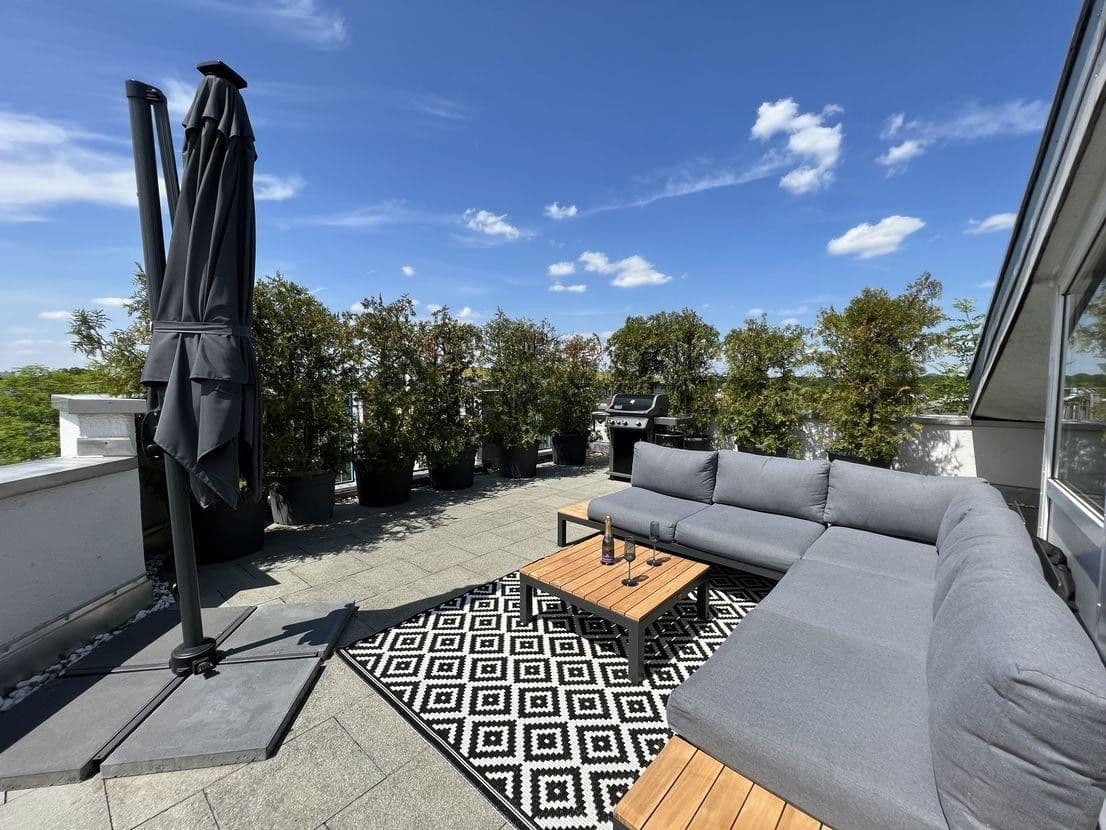 Prodej bytu 3+1 75 m², Hitlstrasse 7, München, Bavorsko Prodej bytu 3+1 75 m², Hitlstrasse 7, München, Bavorsko