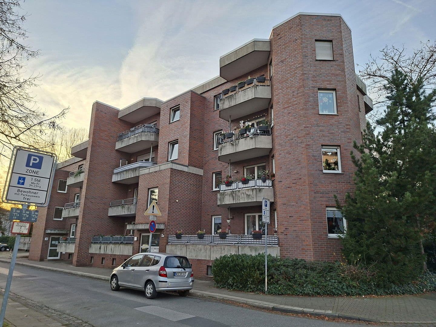 Pronájem bytu 3+1 94 m², Voßrather Str. 2a, Moers, Severní Porýní-Vestfálsko Pronájem bytu 3+1 94 m², Voßrather Str. 2a, Moers, Severní Porýní-Vestfálsko