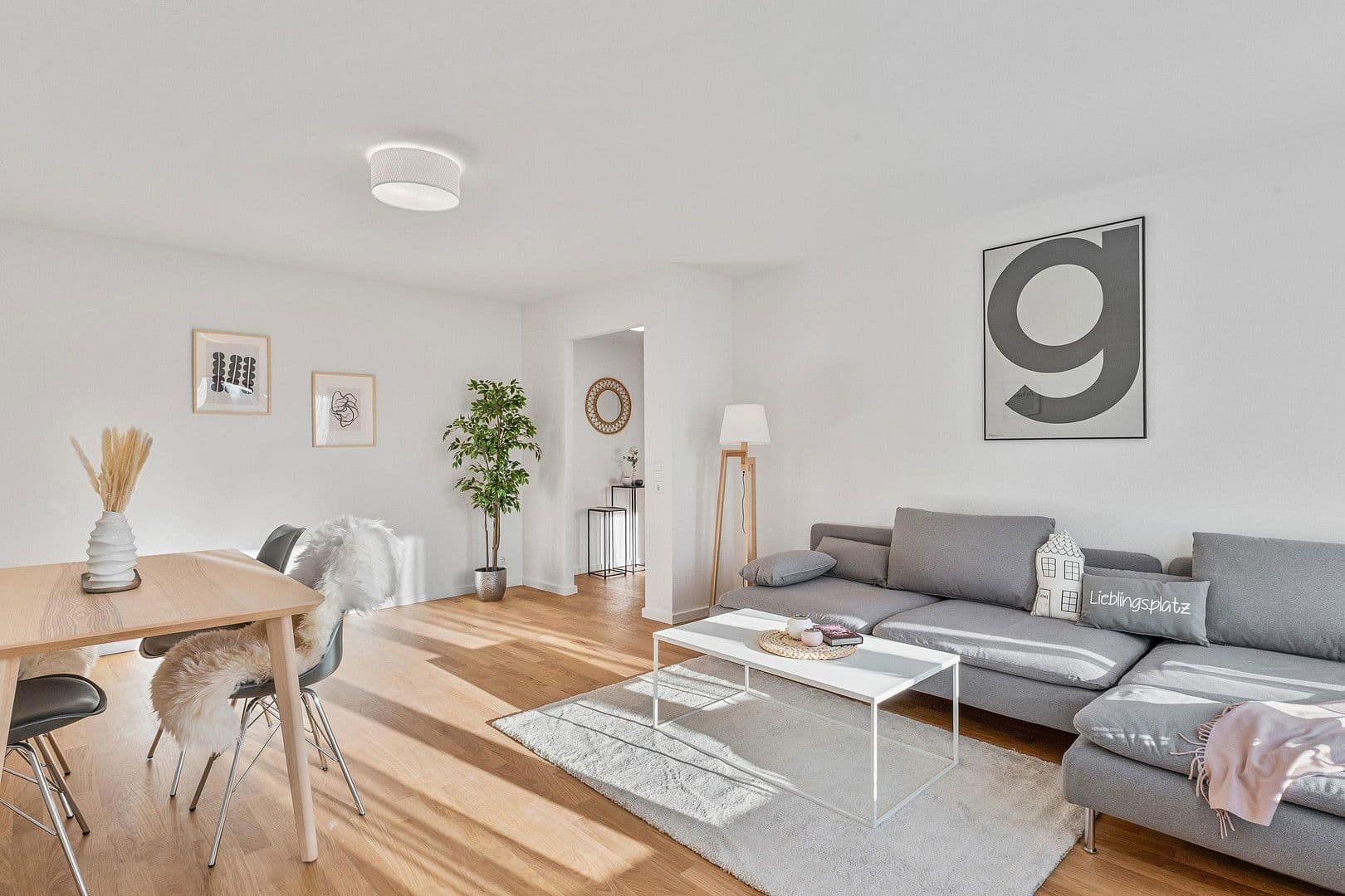 Prodej bytu 2+1 57 m², Mössingerstraße 17, Reutlingen, Bádensko-Württembersko Prodej bytu 2+1 57 m², Mössingerstraße 17, Reutlingen, Bádensko-Württembersko