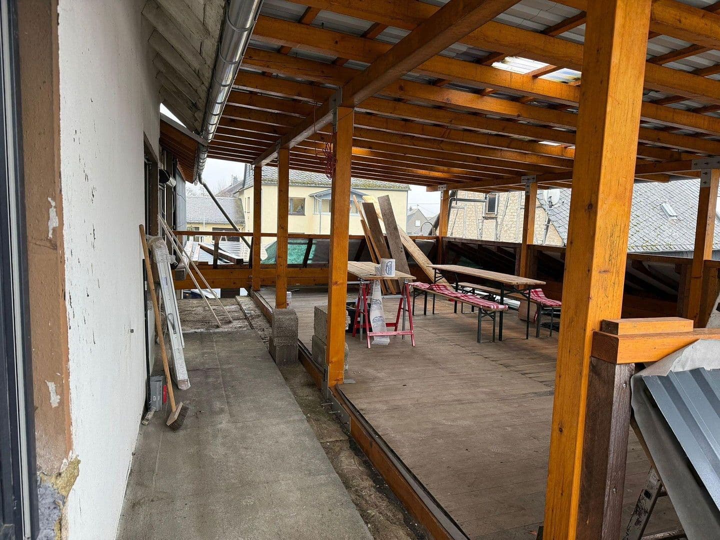 Pronájem bytu 3+1 100 m², Norath, Porýní-Falc Pronájem bytu 3+1 100 m², Norath, Porýní-Falc