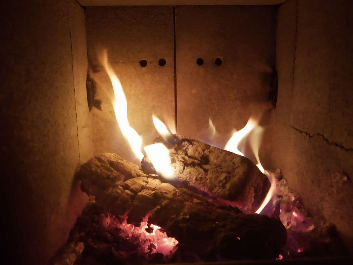 Pronájem bytu 5+1 118 m², Thomasiusstraße 7, Halle, Sasko-Anhaltsko Pronájem bytu 5+1 118 m², Thomasiusstraße 7, Halle, Sasko-Anhaltsko