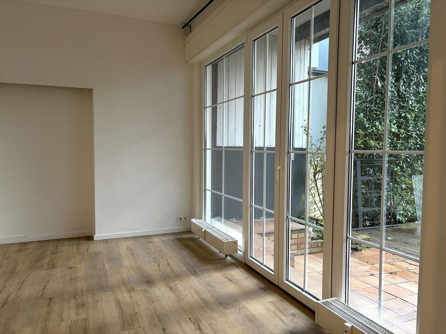 Pronájem bytu 2+1 65 m², Rheinstr. 39, Baden-Baden, Bádensko-Württembersko Pronájem bytu 2+1 65 m², Rheinstr. 39, Baden-Baden, Bádensko-Württembersko