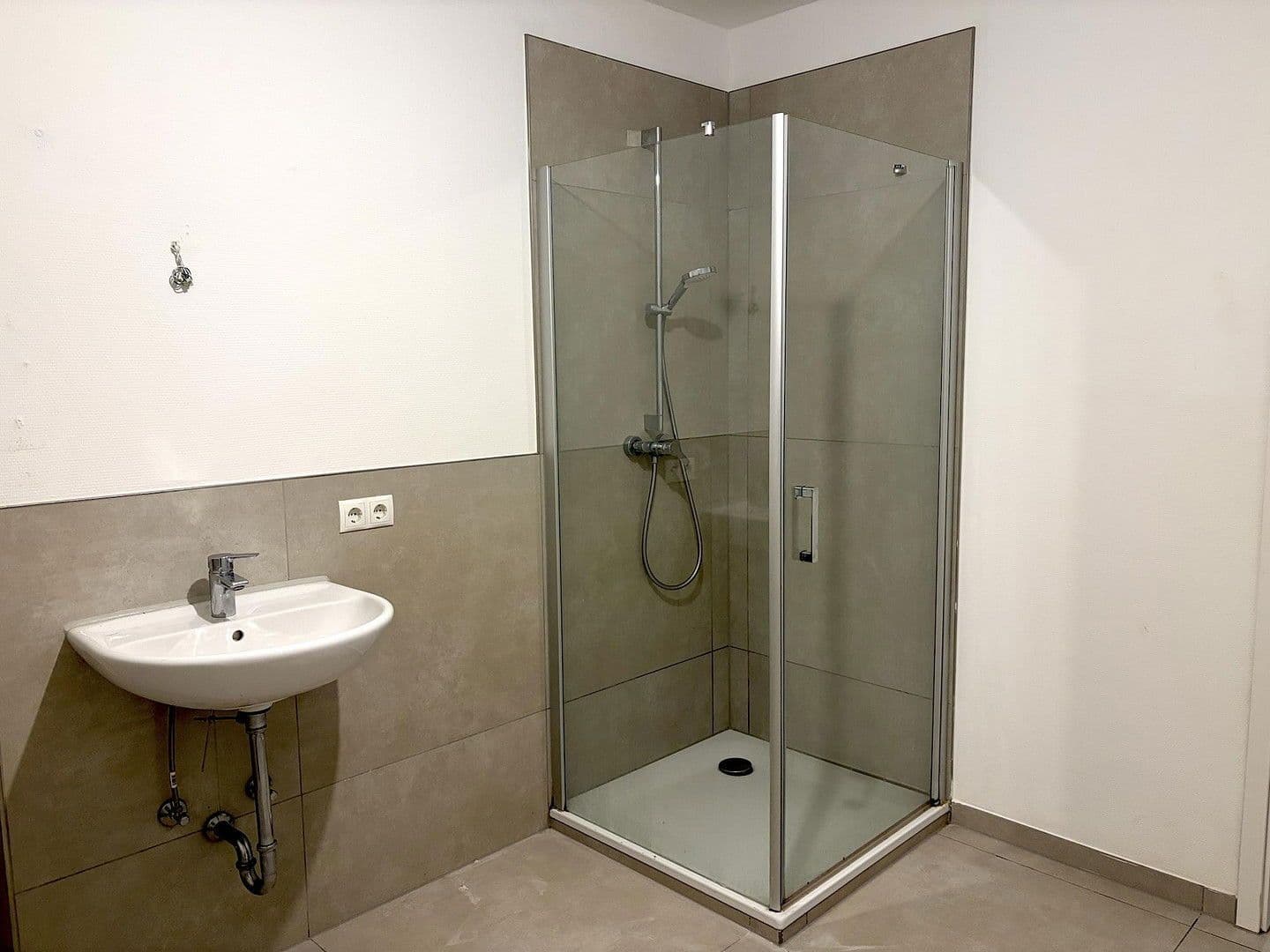 Pronájem bytu 2+1 65 m², Rheinstr. 39, Baden-Baden, Bádensko-Württembersko Pronájem bytu 2+1 65 m², Rheinstr. 39, Baden-Baden, Bádensko-Württembersko