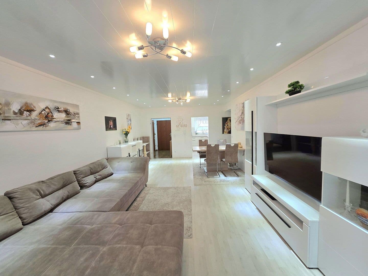 Prodej bytu 3+1 83 m², Heilbronn, Bádensko-Württembersko Prodej bytu 3+1 83 m², Heilbronn, Bádensko-Württembersko