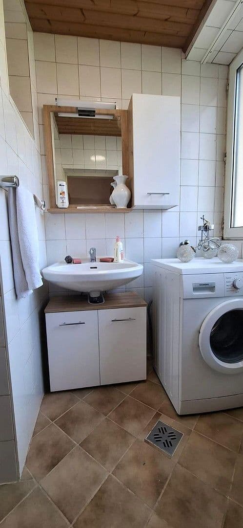 Pronájem bytu 1+1 42 m², Bruck an der Mur, Štýrsko Pronájem bytu 1+1 42 m², Bruck an der Mur, Štýrsko