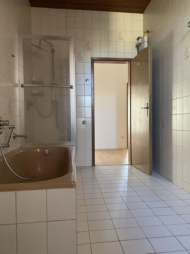 Pronájem bytu 3+1 94 m², Hof, Bavorsko Pronájem bytu 3+1 94 m², Hof, Bavorsko