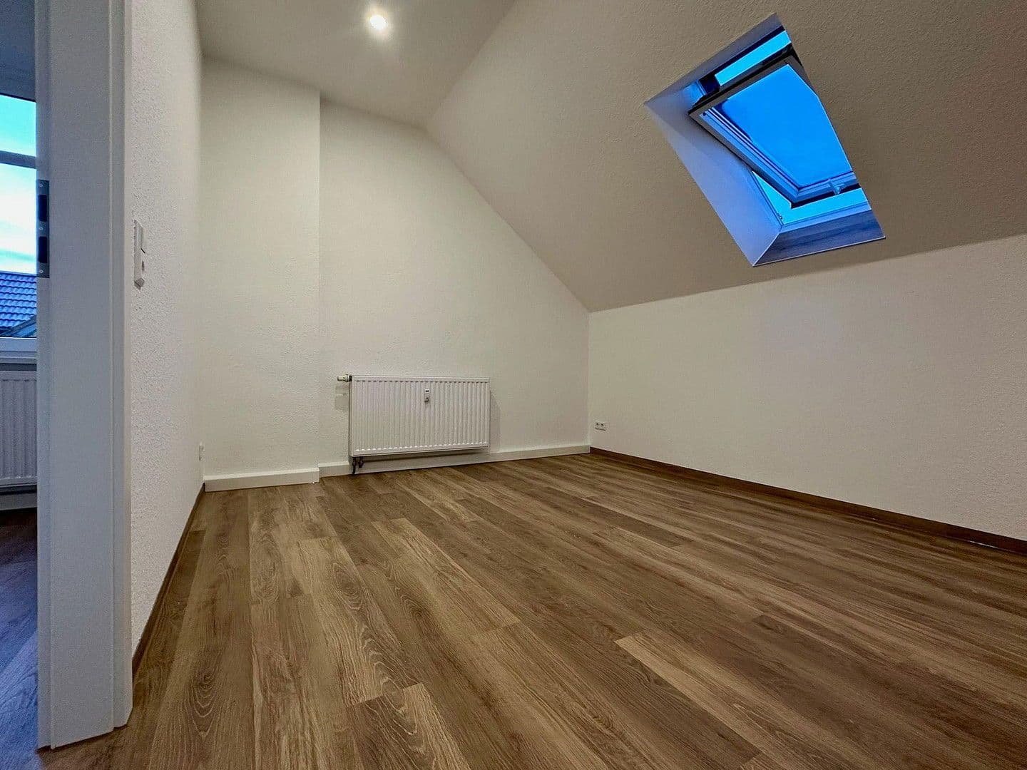 Pronájem bytu 2+1 48 m², Schafgartenweg 3, Lichtenstein/Sachsen, Sasko Pronájem bytu 2+1 48 m², Schafgartenweg 3, Lichtenstein/Sachsen, Sasko