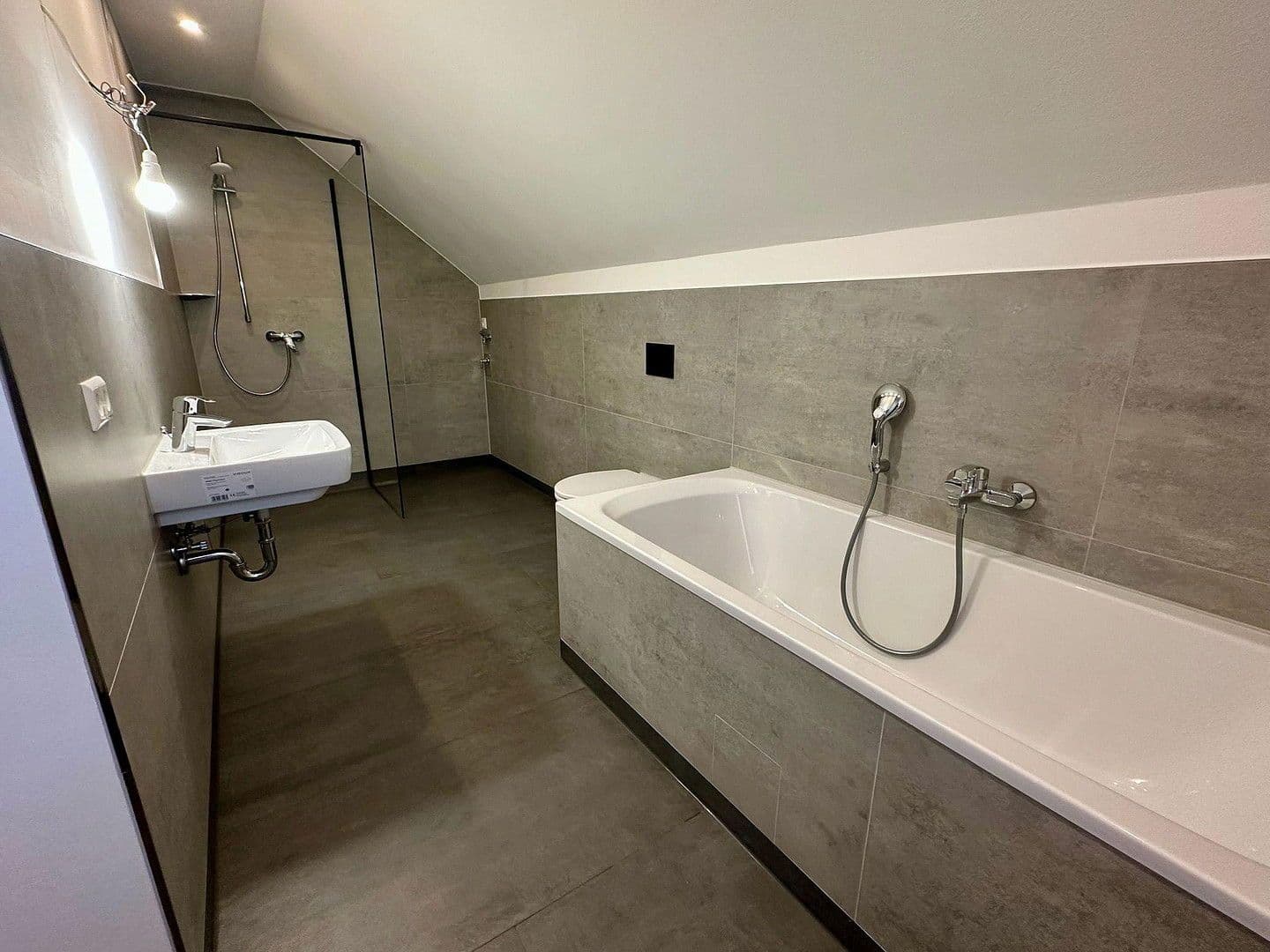 Pronájem bytu 2+1 48 m², Schafgartenweg 3, Lichtenstein/Sachsen, Sasko Pronájem bytu 2+1 48 m², Schafgartenweg 3, Lichtenstein/Sachsen, Sasko