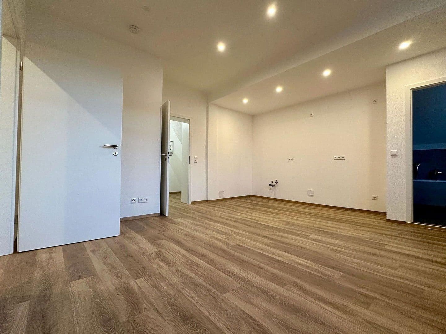 Pronájem bytu 2+1 48 m², Schafgartenweg 3, Lichtenstein/Sachsen, Sasko Pronájem bytu 2+1 48 m², Schafgartenweg 3, Lichtenstein/Sachsen, Sasko