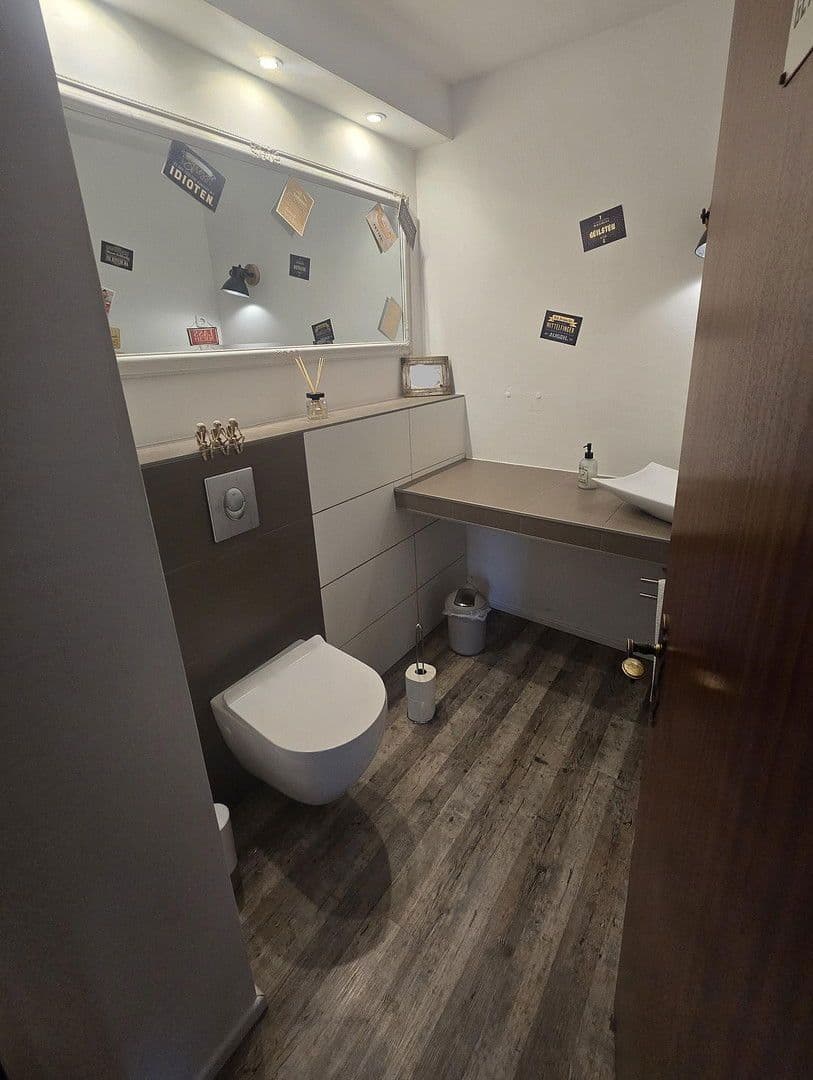 Prodej domu 156 m², pozemek 324 m², Brühl, Severní Porýní-Vestfálsko Prodej domu 156 m², pozemek 324 m², Brühl, Severní Porýní-Vestfálsko