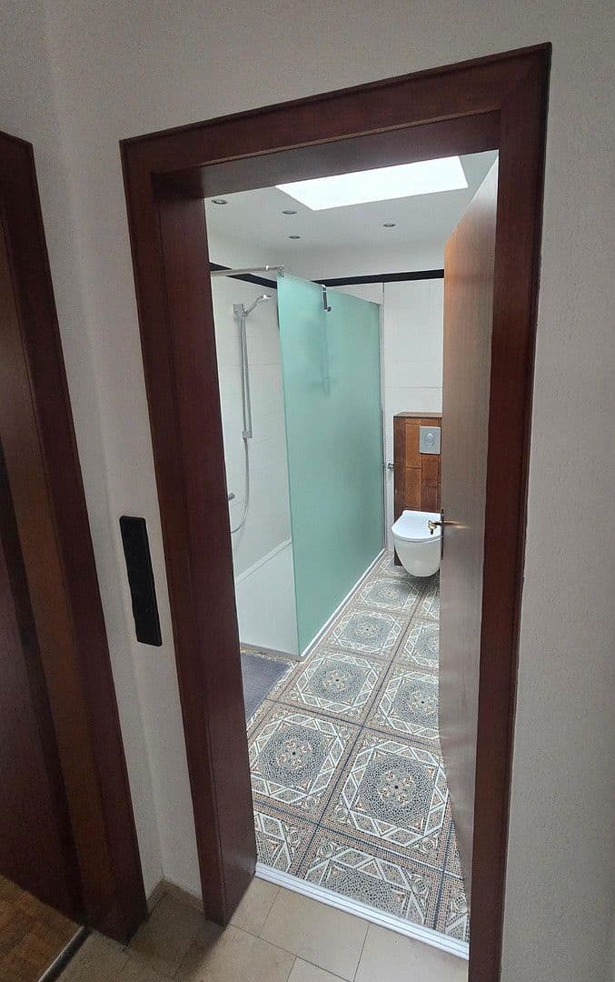 Prodej domu 156 m², pozemek 324 m², Brühl, Severní Porýní-Vestfálsko Prodej domu 156 m², pozemek 324 m², Brühl, Severní Porýní-Vestfálsko