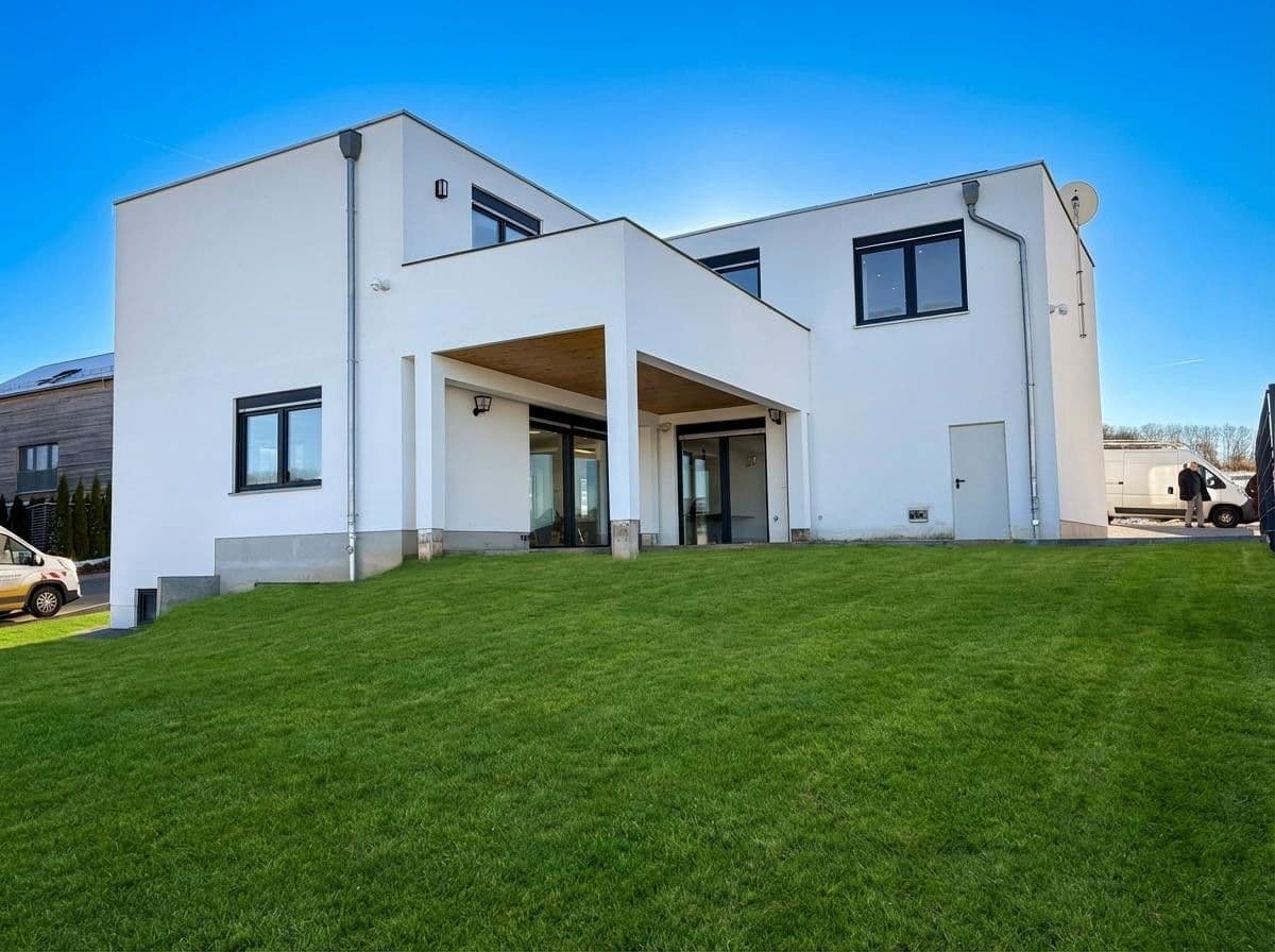 Pronájem domu 283 m², pozemek 657 m², Himmelsborn 19, Habichtswald, Hessen Pronájem domu 283 m², pozemek 657 m², Himmelsborn 19, Habichtswald, Hessen