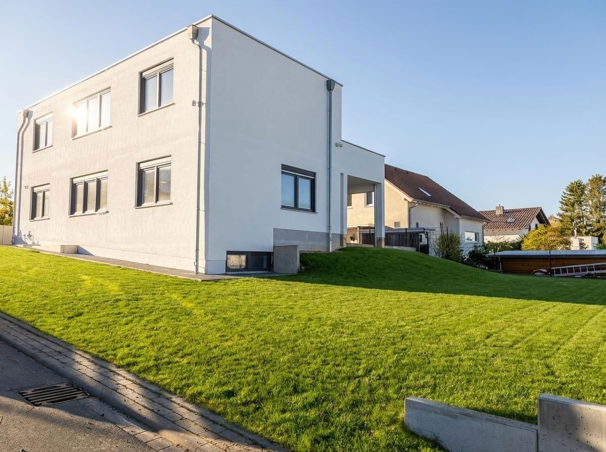 Pronájem domu 283 m², pozemek 657 m², Himmelsborn 19, Habichtswald, Hessen Pronájem domu 283 m², pozemek 657 m², Himmelsborn 19, Habichtswald, Hessen