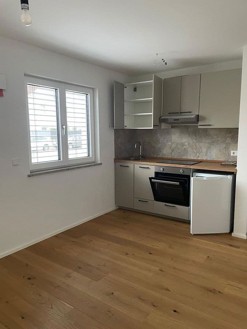 Pronájem bytu 2+1 40 m², Am Pulverl 46, Ingolstadt, Bavorsko Pronájem bytu 2+1 40 m², Am Pulverl 46, Ingolstadt, Bavorsko