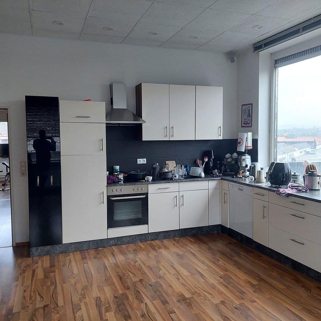 Prodej domu 1.955 m², pozemek 2.072 m², Uslar, Dolní Sasko Prodej domu 1.955 m², pozemek 2.072 m², Uslar, Dolní Sasko