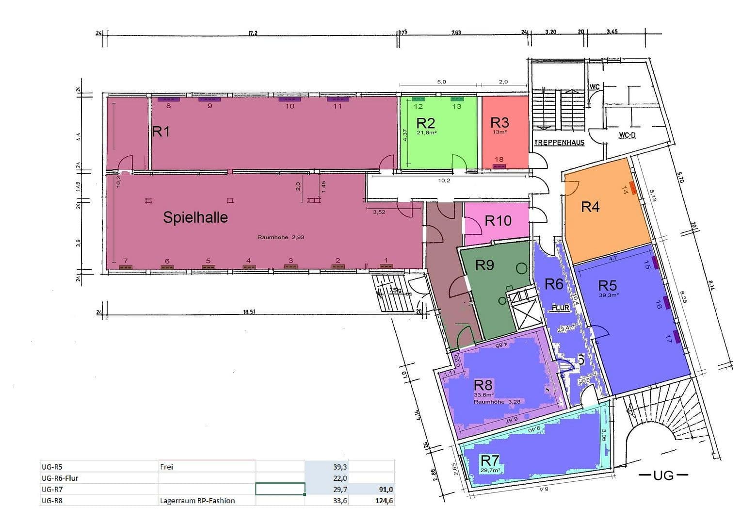 Prodej domu 1.955 m², pozemek 2.072 m², Uslar, Dolní Sasko Prodej domu 1.955 m², pozemek 2.072 m², Uslar, Dolní Sasko