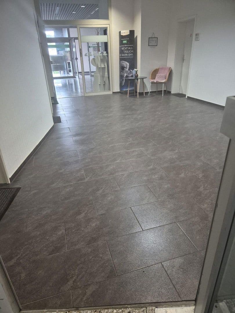 Prodej domu 1.955 m², pozemek 2.072 m², Uslar, Dolní Sasko Prodej domu 1.955 m², pozemek 2.072 m², Uslar, Dolní Sasko