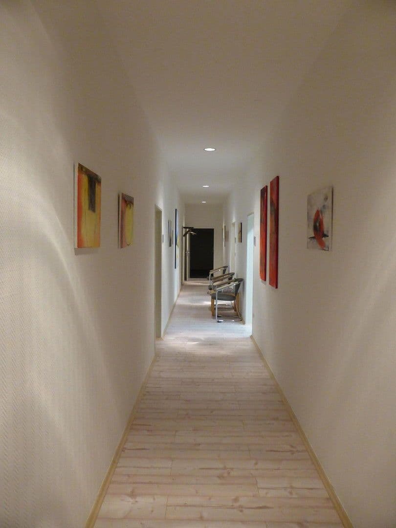 Prodej domu 1.955 m², pozemek 2.072 m², Uslar, Dolní Sasko Prodej domu 1.955 m², pozemek 2.072 m², Uslar, Dolní Sasko