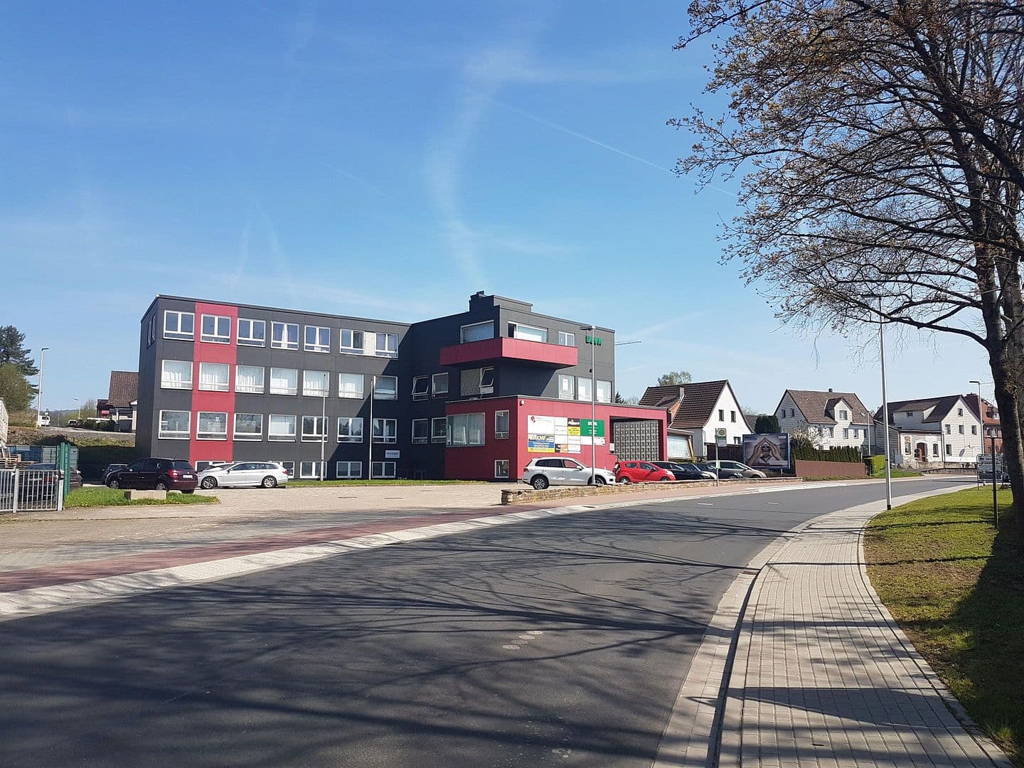 Prodej domu 1.955 m², pozemek 2.072 m², Uslar, Dolní Sasko Prodej domu 1.955 m², pozemek 2.072 m², Uslar, Dolní Sasko