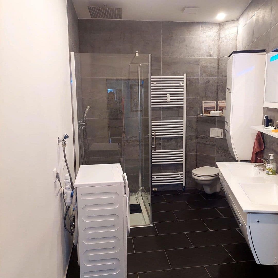 Prodej domu 1.955 m², pozemek 2.072 m², Uslar, Dolní Sasko Prodej domu 1.955 m², pozemek 2.072 m², Uslar, Dolní Sasko