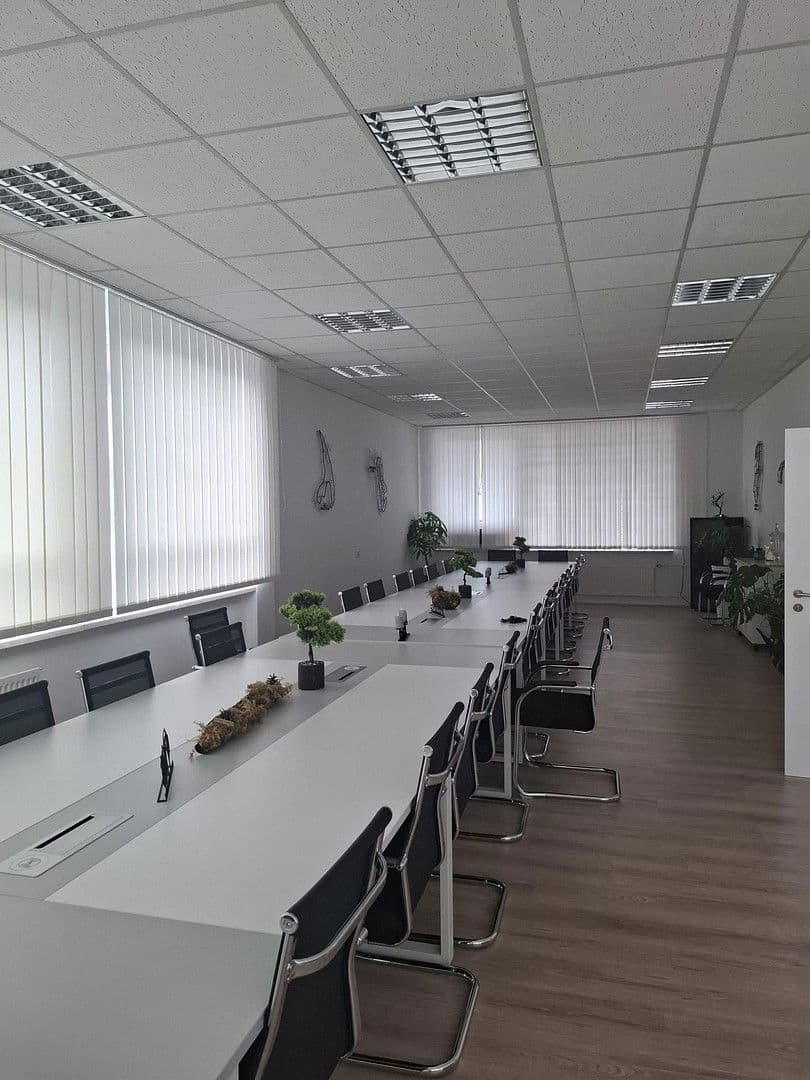 Prodej domu 1.955 m², pozemek 2.072 m², Uslar, Dolní Sasko Prodej domu 1.955 m², pozemek 2.072 m², Uslar, Dolní Sasko