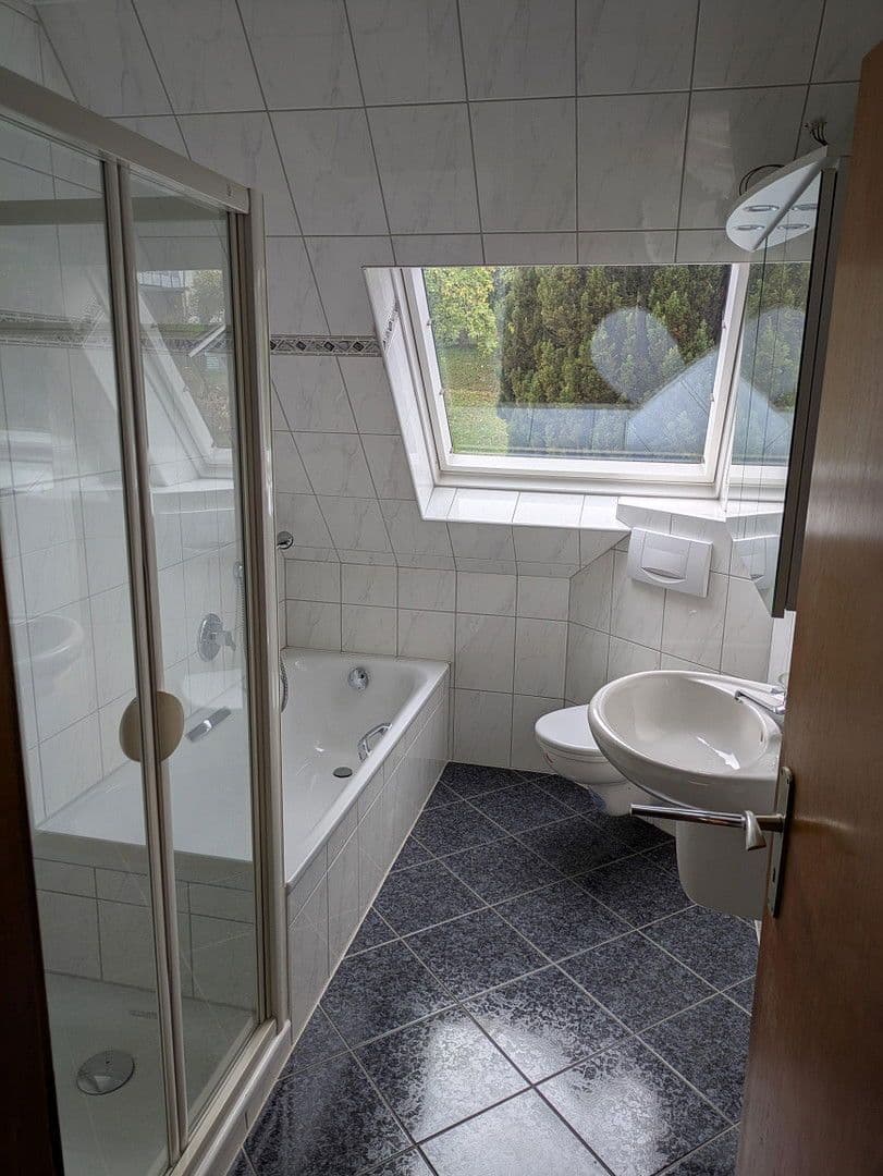 Prodej domu 155 m², pozemek 976 m², Warstein, Severní Porýní-Vestfálsko Prodej domu 155 m², pozemek 976 m², Warstein, Severní Porýní-Vestfálsko