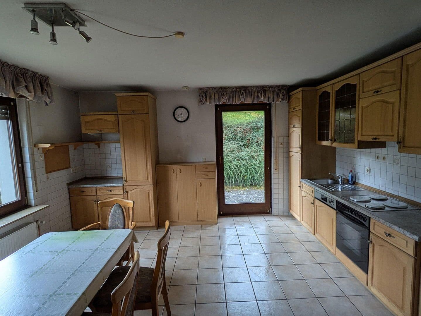 Prodej domu 155 m², pozemek 976 m², Warstein, Severní Porýní-Vestfálsko Prodej domu 155 m², pozemek 976 m², Warstein, Severní Porýní-Vestfálsko