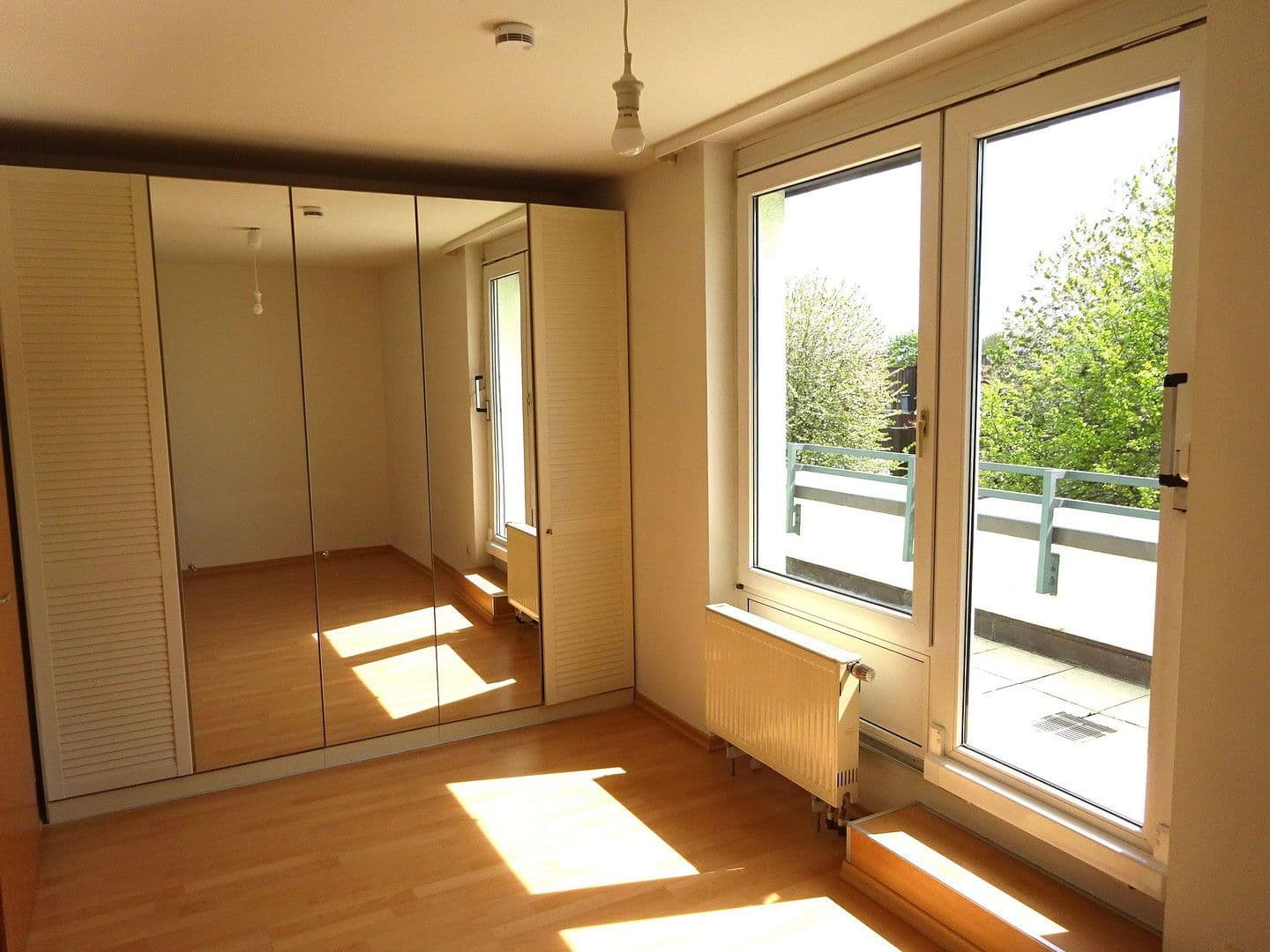 Prodej bytu 2+1 66 m², Am Weiher, Unterschleißheim, Bavorsko Prodej bytu 2+1 66 m², Am Weiher, Unterschleißheim, Bavorsko