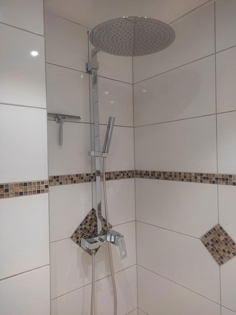 Pronájem bytu 2+1 80 m², Deutzer Straße 68, Neuss, Severní Porýní-Vestfálsko Pronájem bytu 2+1 80 m², Deutzer Straße 68, Neuss, Severní Porýní-Vestfálsko