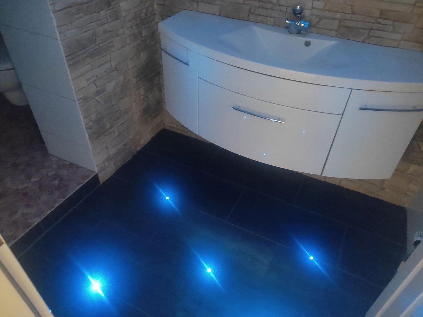 Pronájem bytu 2+1 80 m², Deutzer Straße 68, Neuss, Severní Porýní-Vestfálsko Pronájem bytu 2+1 80 m², Deutzer Straße 68, Neuss, Severní Porýní-Vestfálsko