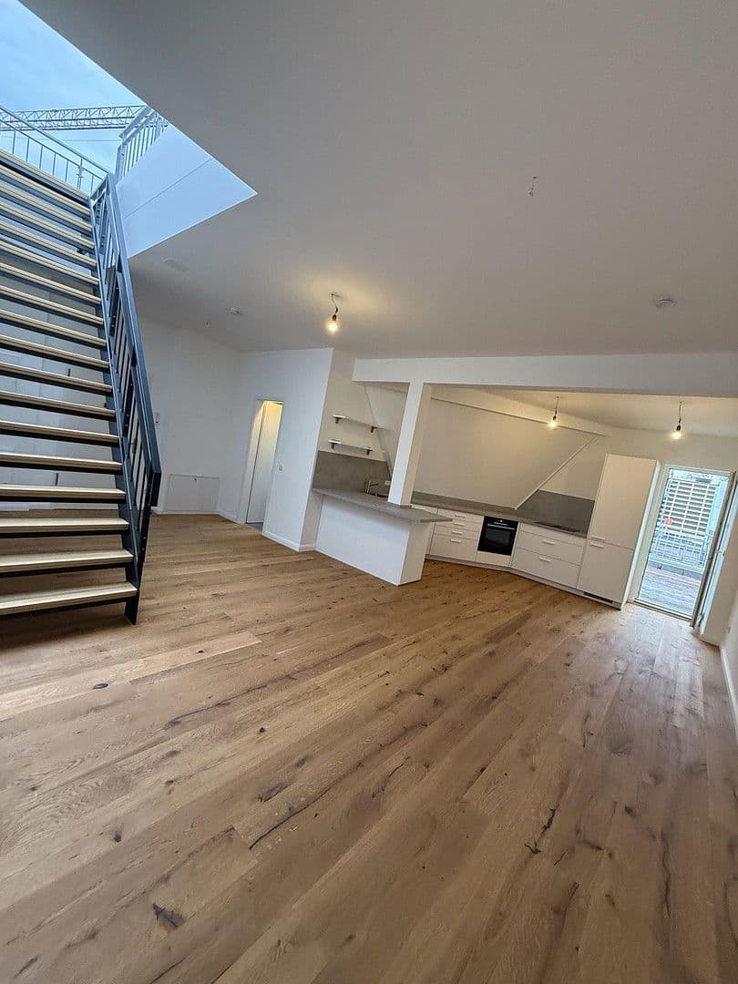 Pronájem bytu 2+1 87 m², Rheinstraße, Berlin, Berlín Pronájem bytu 2+1 87 m², Rheinstraße, Berlin, Berlín