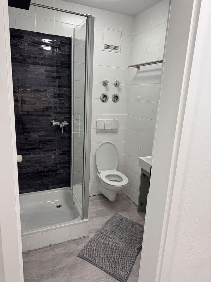 Pronájem bytu 17 m², Ludwig-Thoma-Straße 27, Regensburg, Bavorsko Pronájem bytu 17 m², Ludwig-Thoma-Straße 27, Regensburg, Bavorsko