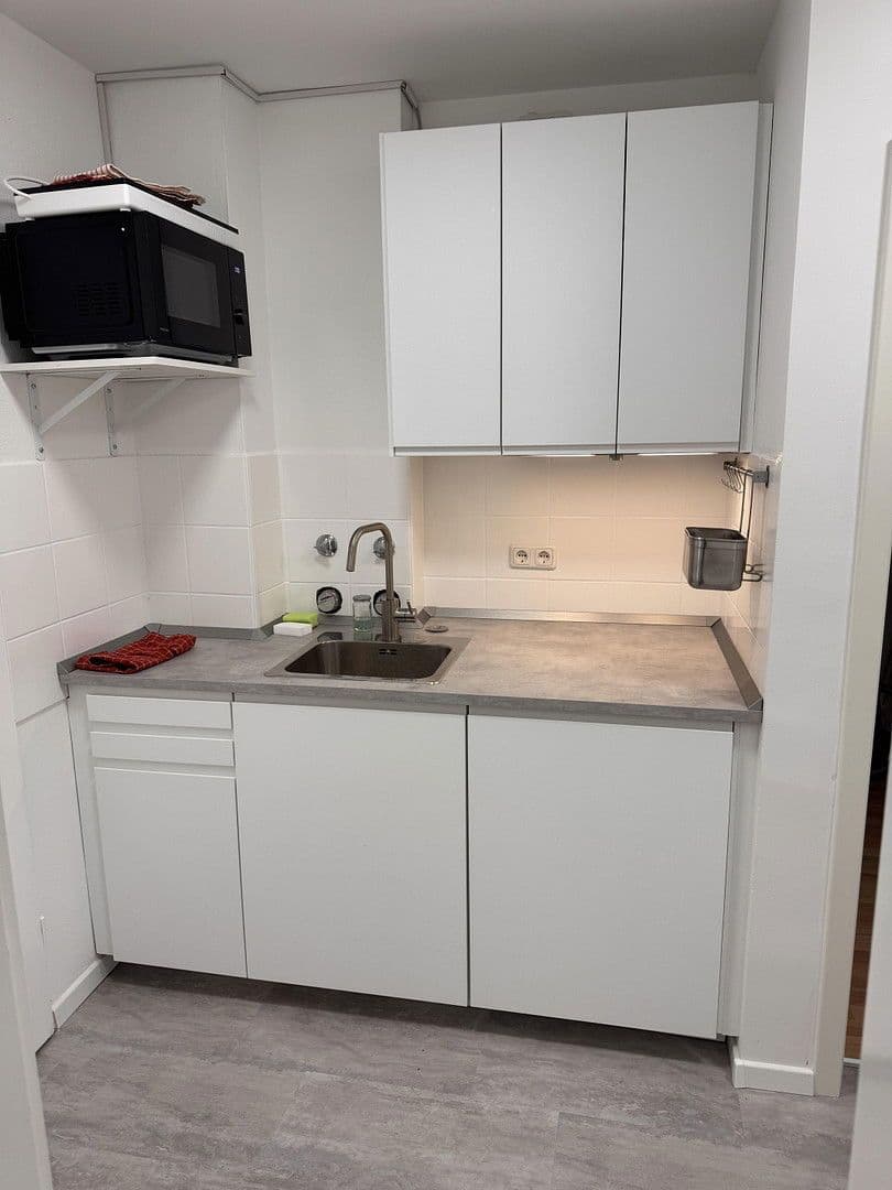 Pronájem bytu 17 m², Ludwig-Thoma-Straße 27, Regensburg, Bavorsko Pronájem bytu 17 m², Ludwig-Thoma-Straße 27, Regensburg, Bavorsko