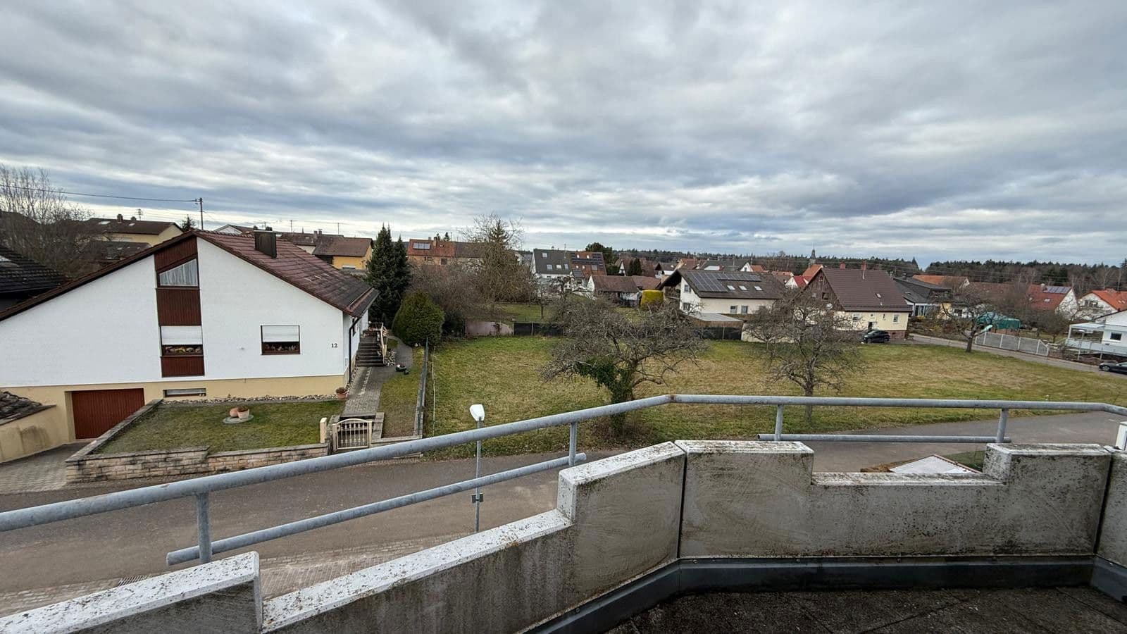 Pronájem bytu 2+1 50 m², Neuhausen, Bádensko-Württembersko Pronájem bytu 2+1 50 m², Neuhausen, Bádensko-Württembersko