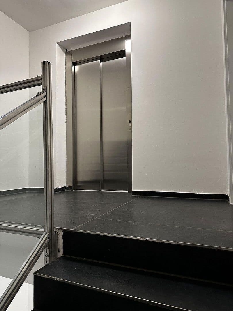 Pronájem bytu 3+kk 116 m², Bochum, Severní Porýní-Vestfálsko Pronájem bytu 3+kk 116 m², Bochum, Severní Porýní-Vestfálsko