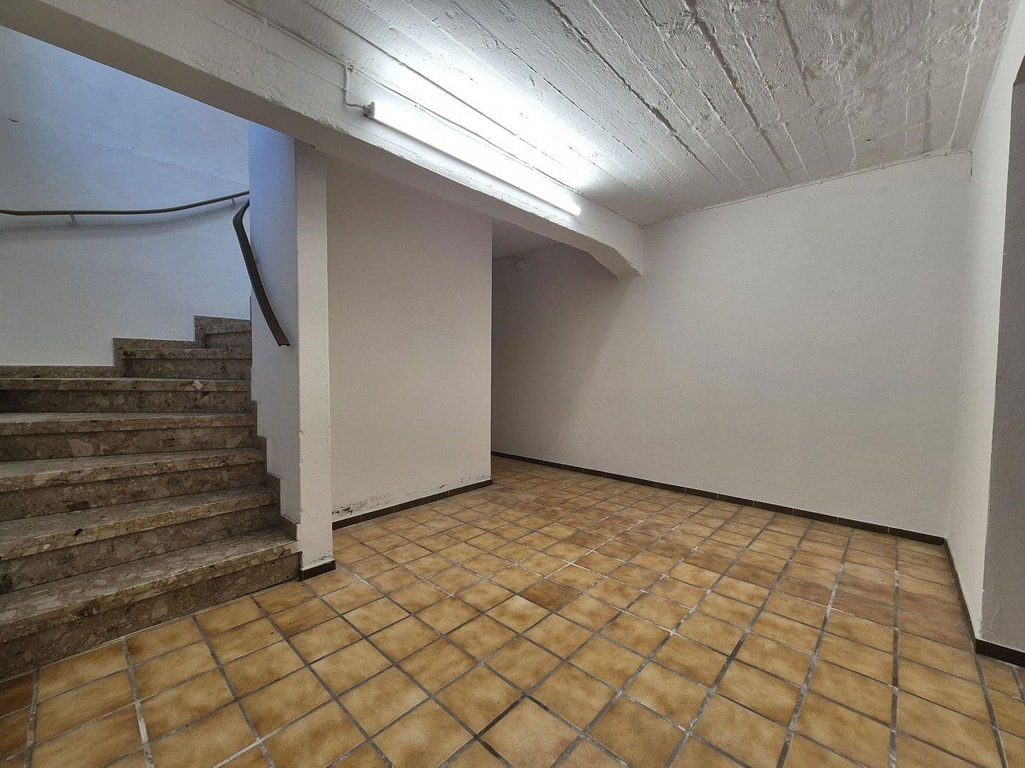 Pronájem nebytového prostoru 126 m², Bahnhofstr. 2, Bad Schwartau, Šlesvicko-Holštýnsko Pronájem nebytového prostoru 126 m², Bahnhofstr. 2, Bad Schwartau, Šlesvicko-Holštýnsko