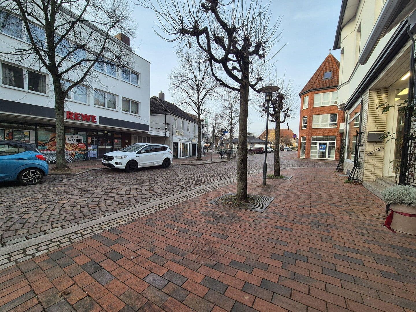 Pronájem nebytového prostoru 126 m², Bahnhofstr. 2, Bad Schwartau, Šlesvicko-Holštýnsko Pronájem nebytového prostoru 126 m², Bahnhofstr. 2, Bad Schwartau, Šlesvicko-Holštýnsko