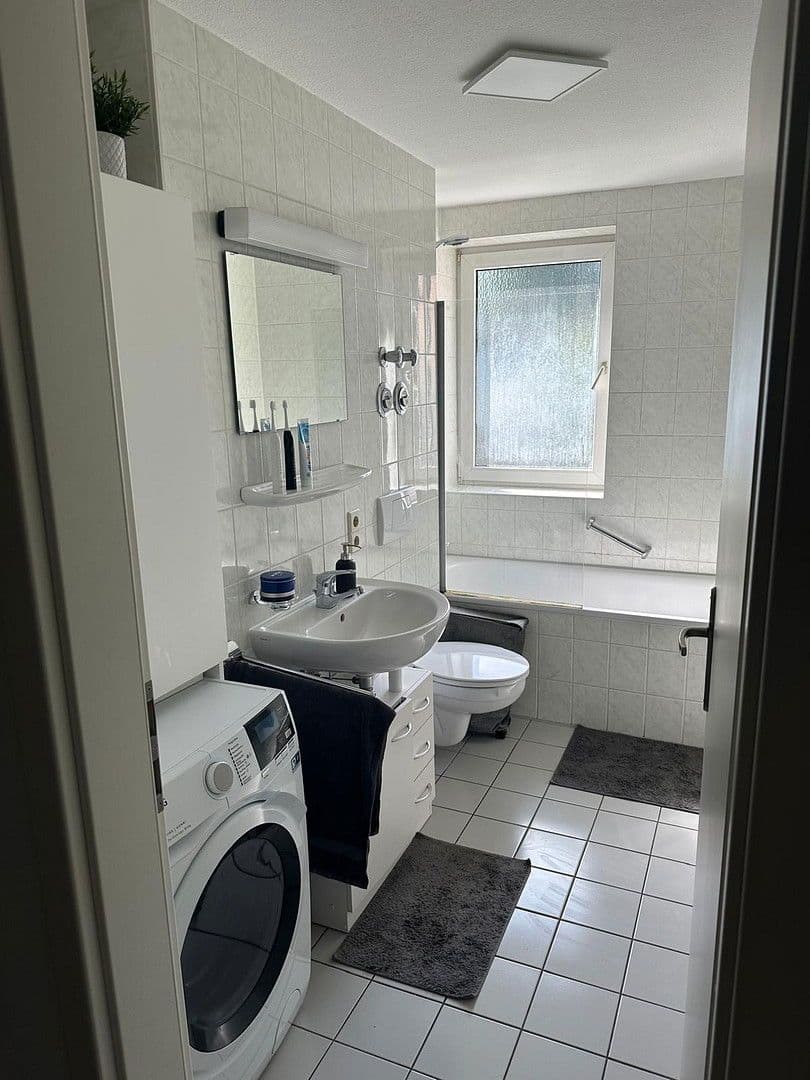 Pronájem bytu 2+1 49 m², Ulrichstr. 6, Vöhringen, Bavorsko Pronájem bytu 2+1 49 m², Ulrichstr. 6, Vöhringen, Bavorsko